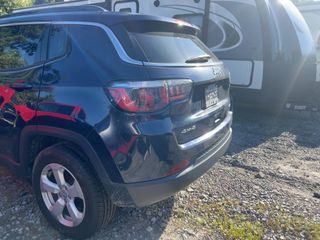 2020 Jeep Compass Latitude - Exterior Rear Left Corner Image
